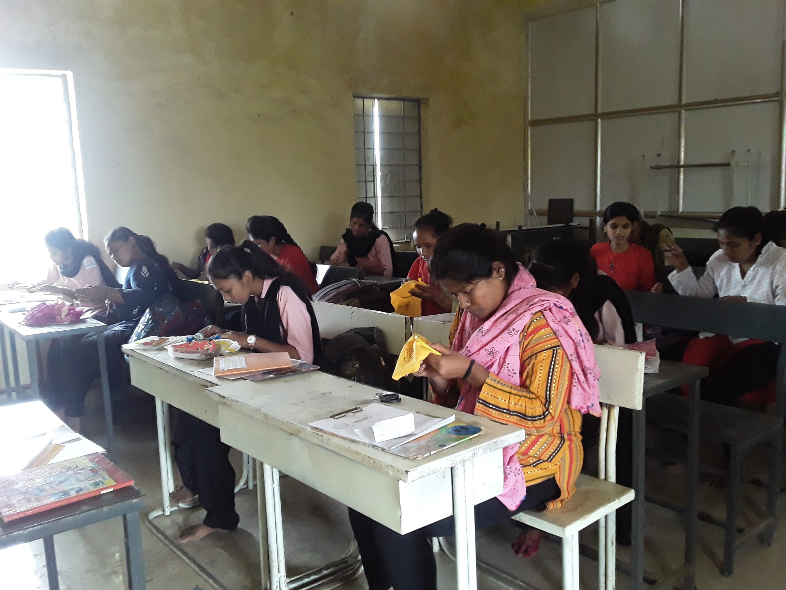 department teach the student embroidery